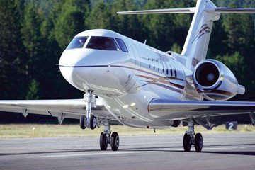 Chartering a Private Jet For Your La Mesa Airport Vacation
