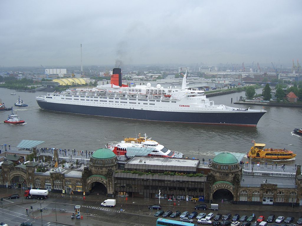A Full View of the QE2