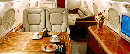Interior of the Gulfstream IV/G-IV/G-400/G-450 Private Jet